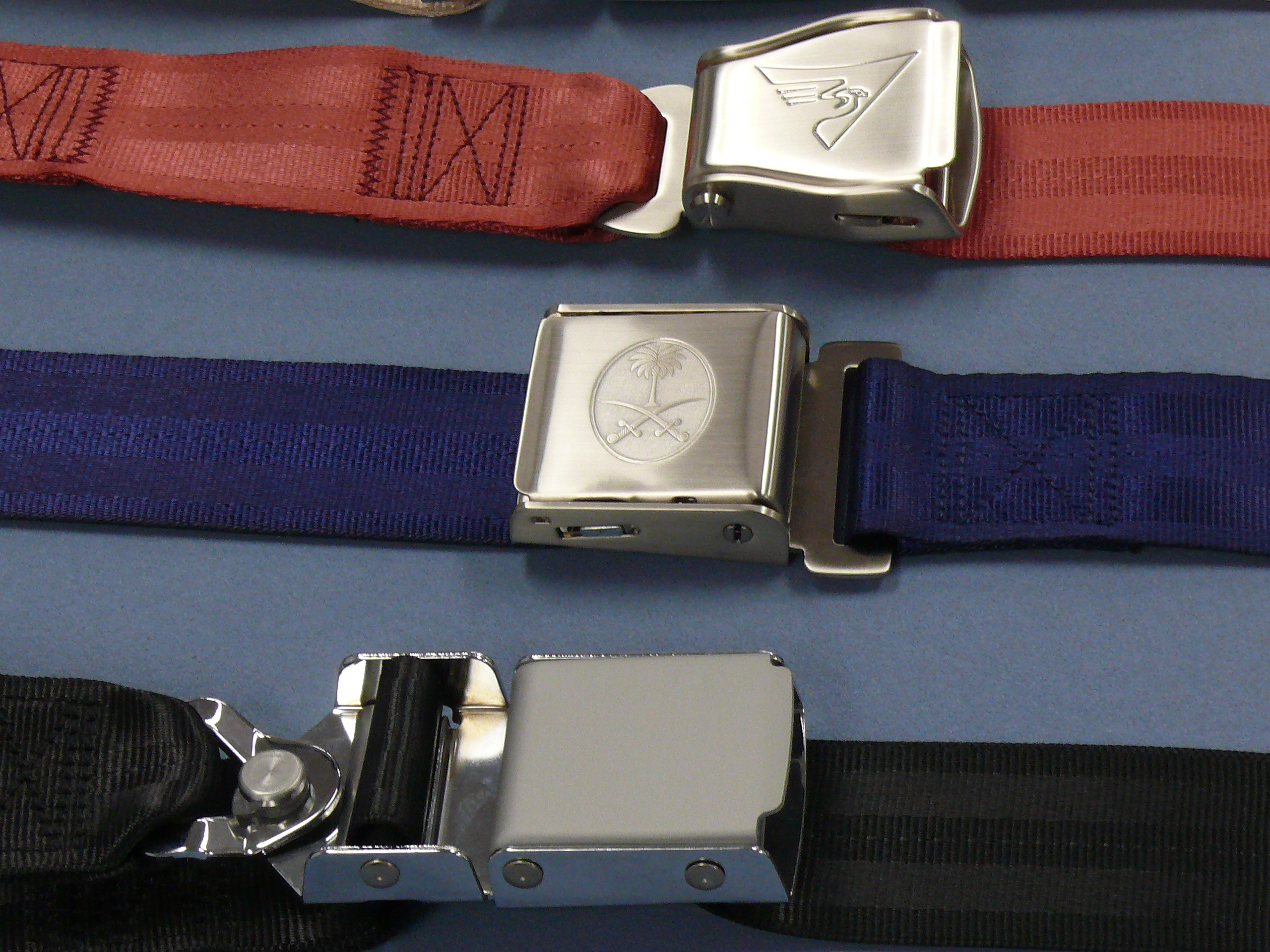 aircraft seat belts 3 up